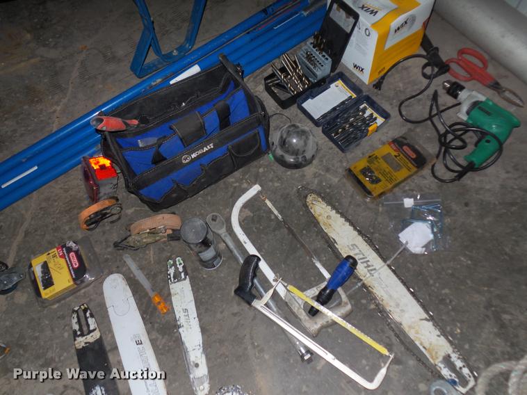 image for item J1521 Lawn and garden equipment