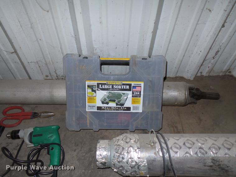 image for item J1521 Lawn and garden equipment