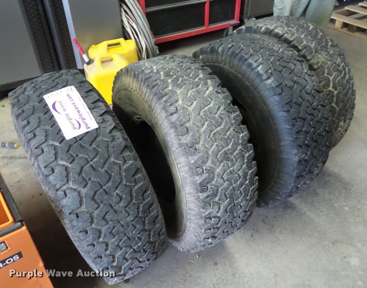 image for item J1523 (4) tires and wheels