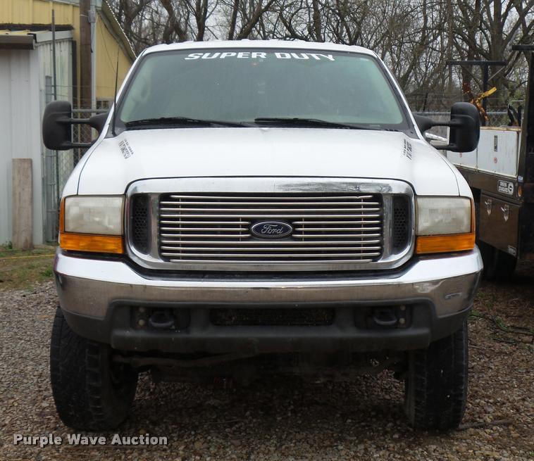image for item J1525 2000 Ford F250 Super Duty Crew Cab pickup truck