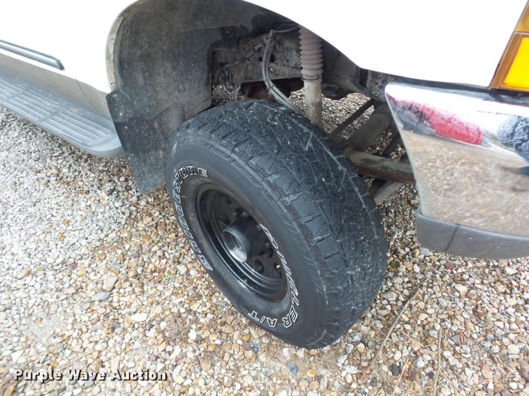 image for item J1525 2000 Ford F250 Super Duty Crew Cab pickup truck