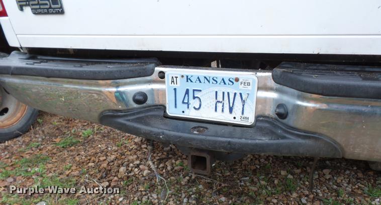 image for item J1525 2000 Ford F250 Super Duty Crew Cab pickup truck