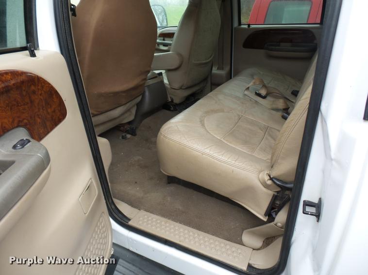 image for item J1525 2000 Ford F250 Super Duty Crew Cab pickup truck