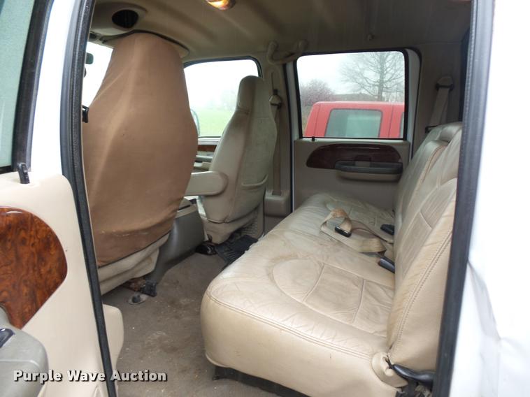 image for item J1525 2000 Ford F250 Super Duty Crew Cab pickup truck