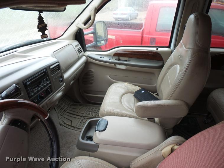 image for item J1525 2000 Ford F250 Super Duty Crew Cab pickup truck