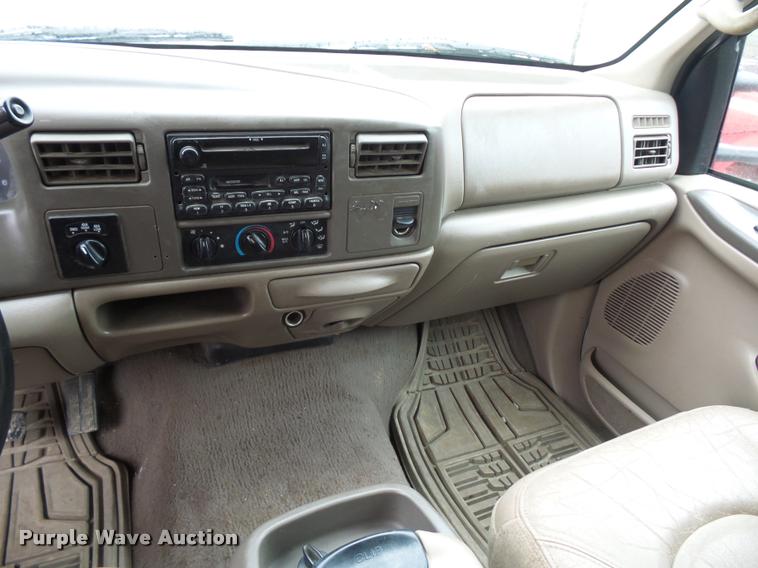 image for item J1525 2000 Ford F250 Super Duty Crew Cab pickup truck