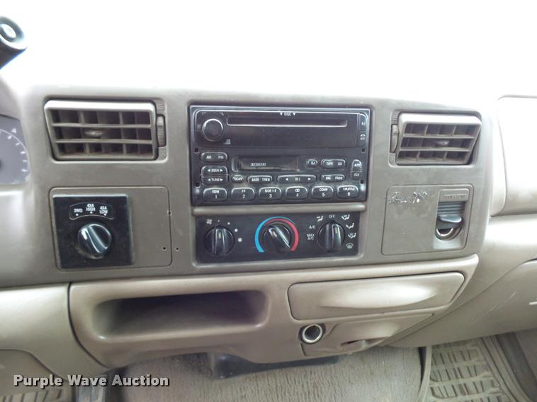 image for item J1525 2000 Ford F250 Super Duty Crew Cab pickup truck