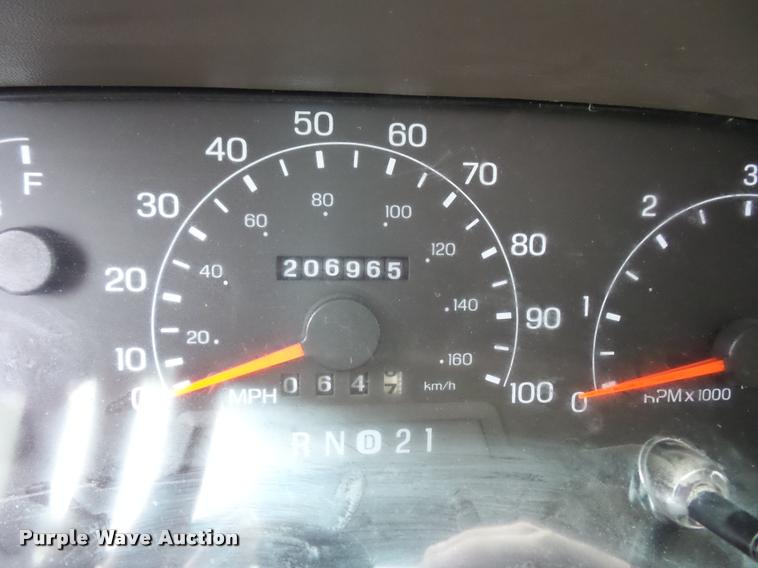 image for item J1525 2000 Ford F250 Super Duty Crew Cab pickup truck