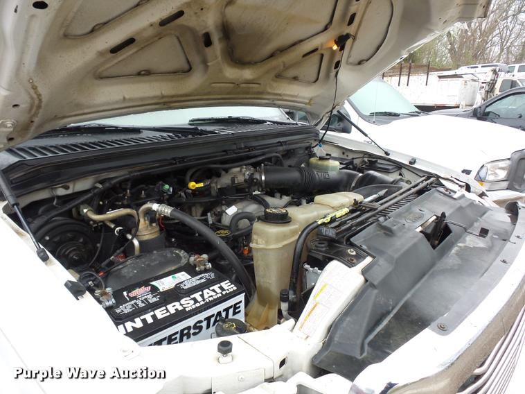 image for item J1525 2000 Ford F250 Super Duty Crew Cab pickup truck