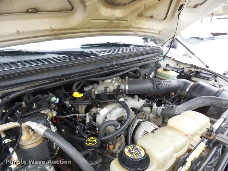 image for item J1525 2000 Ford F250 Super Duty Crew Cab pickup truck