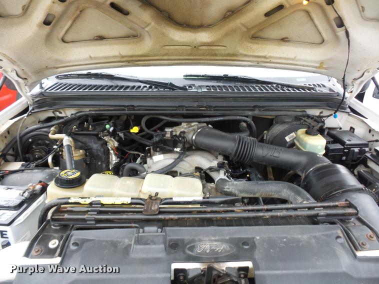 image for item J1525 2000 Ford F250 Super Duty Crew Cab pickup truck