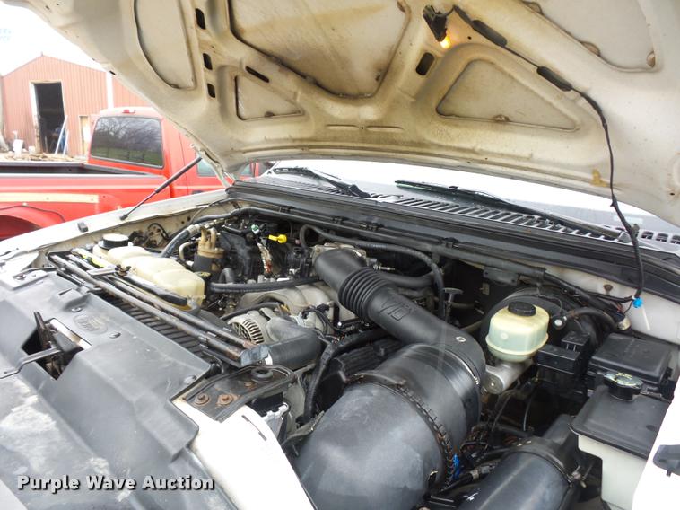 image for item J1525 2000 Ford F250 Super Duty Crew Cab pickup truck