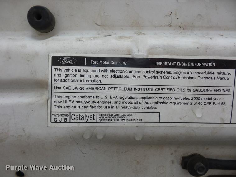 image for item J1525 2000 Ford F250 Super Duty Crew Cab pickup truck