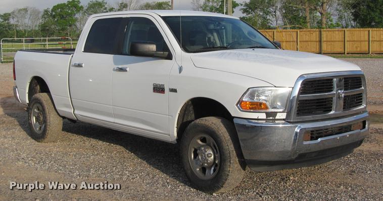 image for item J2558 2011 Dodge Ram 2500 HD Crew Cab pickup truck