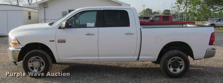 image for item J2558 2011 Dodge Ram 2500 HD Crew Cab pickup truck