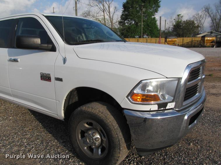 image for item J2558 2011 Dodge Ram 2500 HD Crew Cab pickup truck