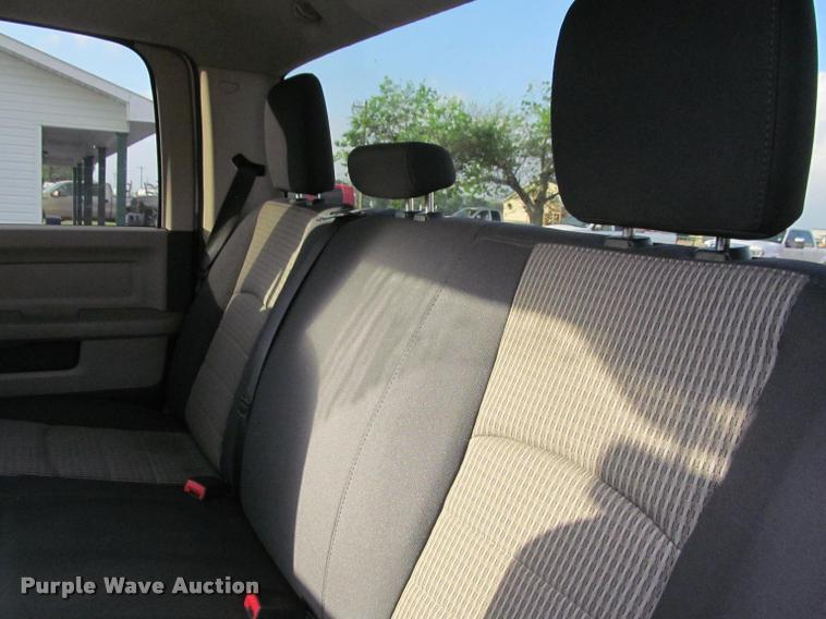 image for item J2558 2011 Dodge Ram 2500 HD Crew Cab pickup truck