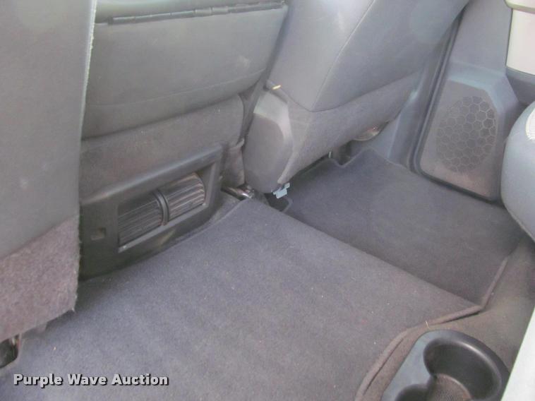 image for item J2558 2011 Dodge Ram 2500 HD Crew Cab pickup truck