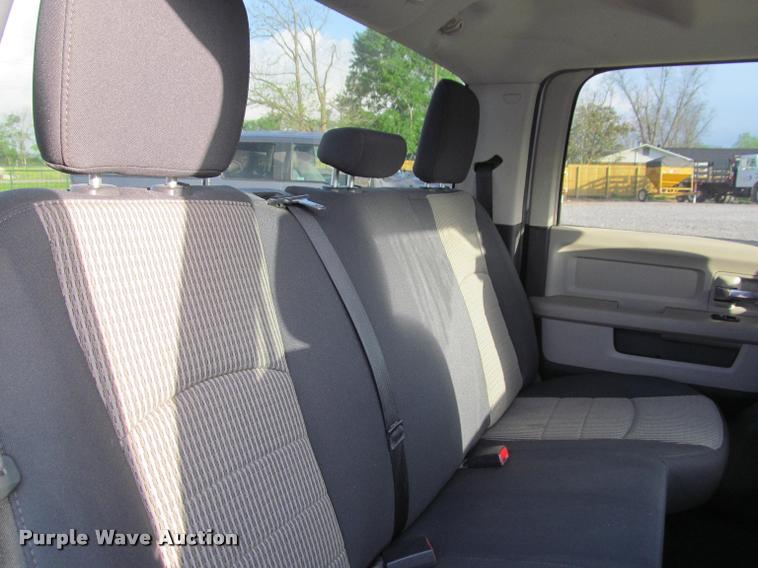 image for item J2558 2011 Dodge Ram 2500 HD Crew Cab pickup truck