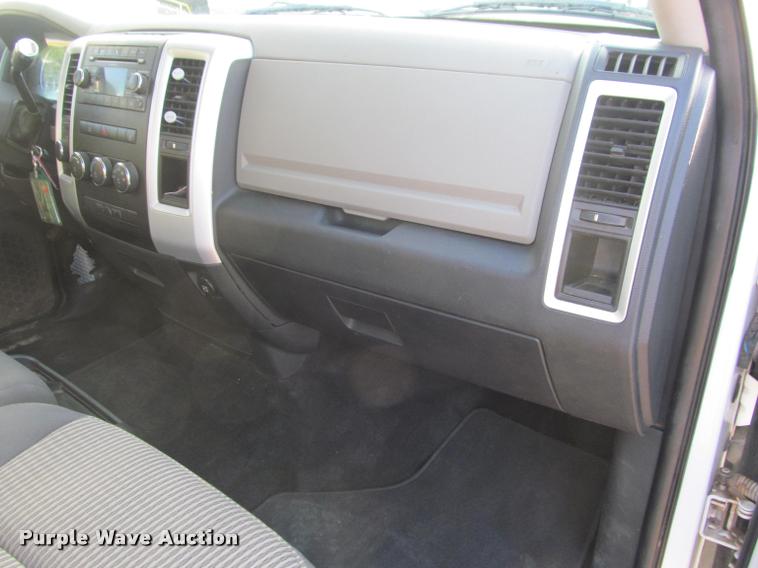 image for item J2558 2011 Dodge Ram 2500 HD Crew Cab pickup truck