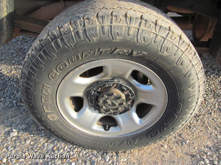 image for item J2558 2011 Dodge Ram 2500 HD Crew Cab pickup truck