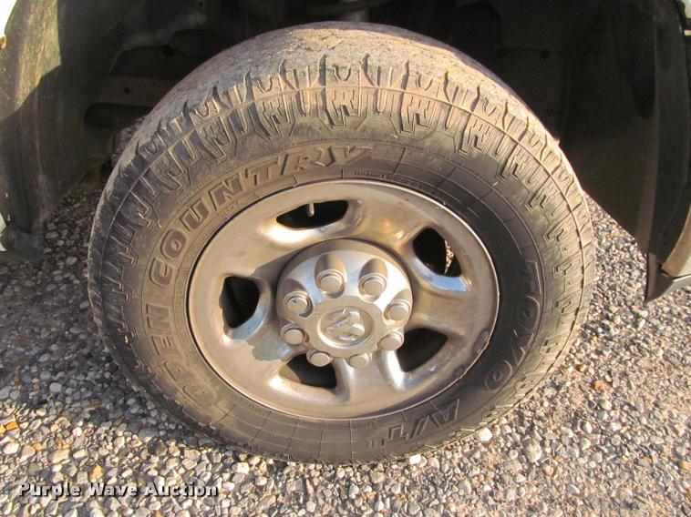 image for item J2558 2011 Dodge Ram 2500 HD Crew Cab pickup truck