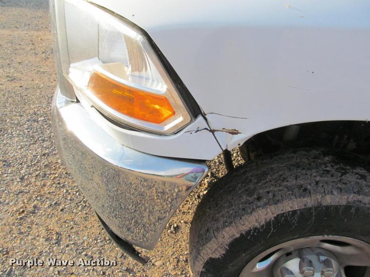 image for item J2558 2011 Dodge Ram 2500 HD Crew Cab pickup truck