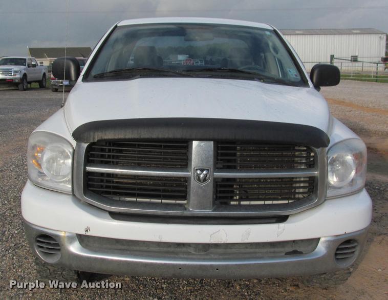 image for item J2559 2007 Dodge Ram 1500 Quad Cab pickup truck