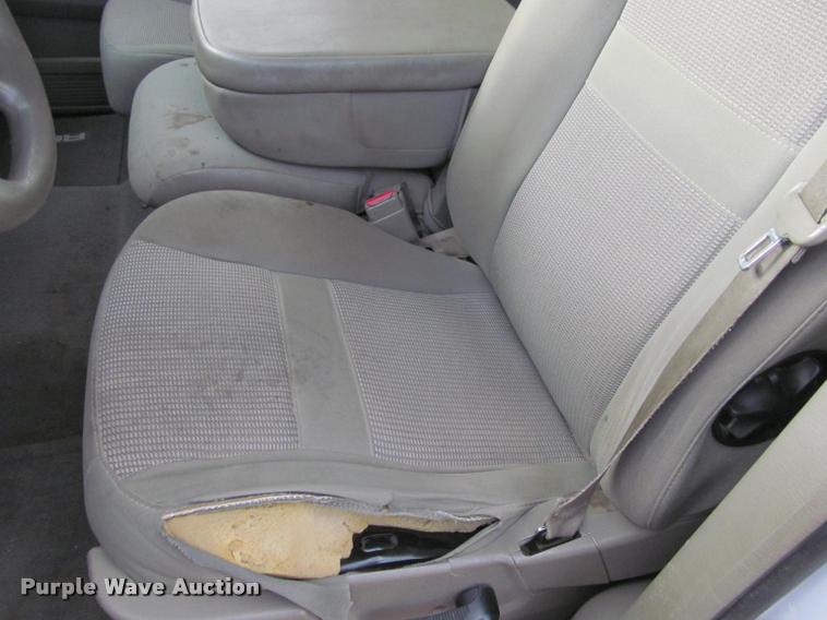 image for item J2559 2007 Dodge Ram 1500 Quad Cab pickup truck