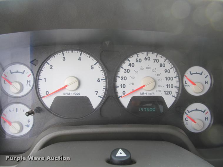 image for item J2559 2007 Dodge Ram 1500 Quad Cab pickup truck