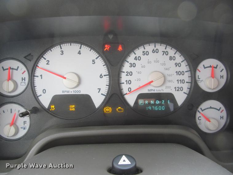 image for item J2559 2007 Dodge Ram 1500 Quad Cab pickup truck