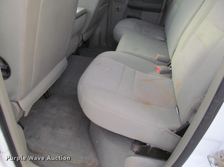 image for item J2559 2007 Dodge Ram 1500 Quad Cab pickup truck