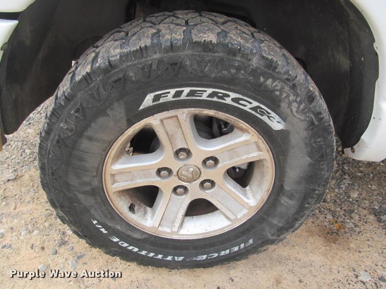 image for item J2559 2007 Dodge Ram 1500 Quad Cab pickup truck