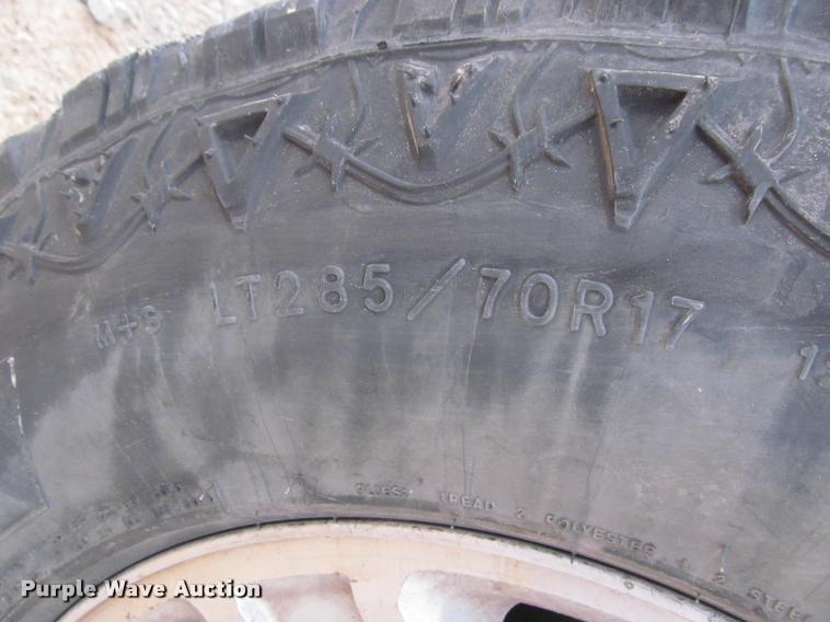 image for item J2559 2007 Dodge Ram 1500 Quad Cab pickup truck