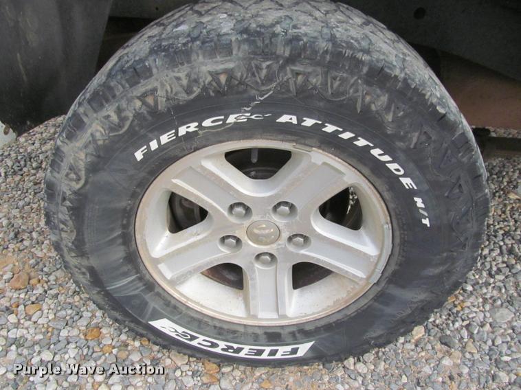 image for item J2559 2007 Dodge Ram 1500 Quad Cab pickup truck