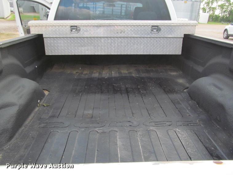 image for item J2559 2007 Dodge Ram 1500 Quad Cab pickup truck