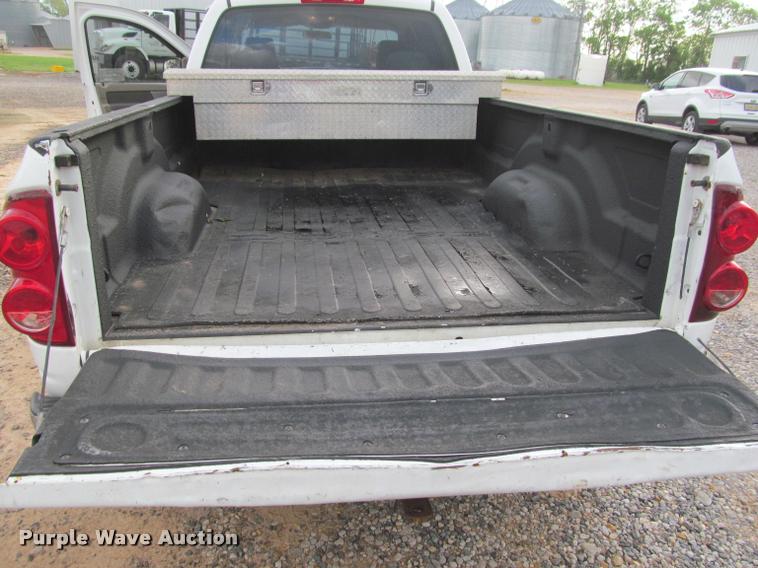 image for item J2559 2007 Dodge Ram 1500 Quad Cab pickup truck