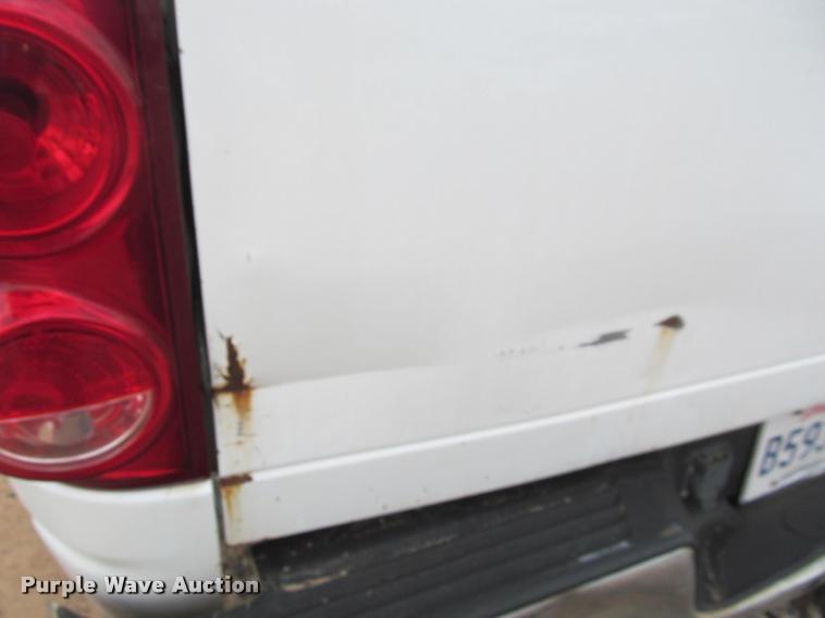 image for item J2559 2007 Dodge Ram 1500 Quad Cab pickup truck