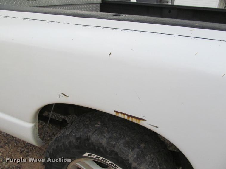 image for item J2559 2007 Dodge Ram 1500 Quad Cab pickup truck