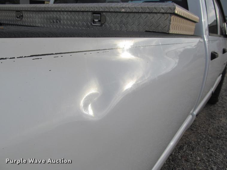 image for item J2559 2007 Dodge Ram 1500 Quad Cab pickup truck