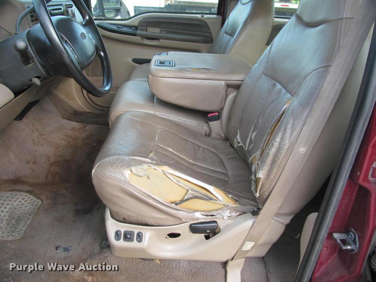 image for item J2560 2000 Ford F250 Super Duty XLT Crew Cab pickup truck