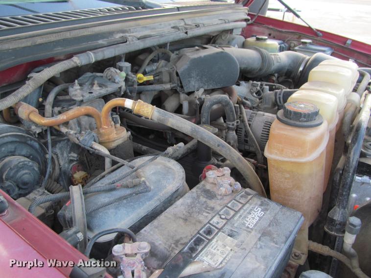 image for item J2560 2000 Ford F250 Super Duty XLT Crew Cab pickup truck