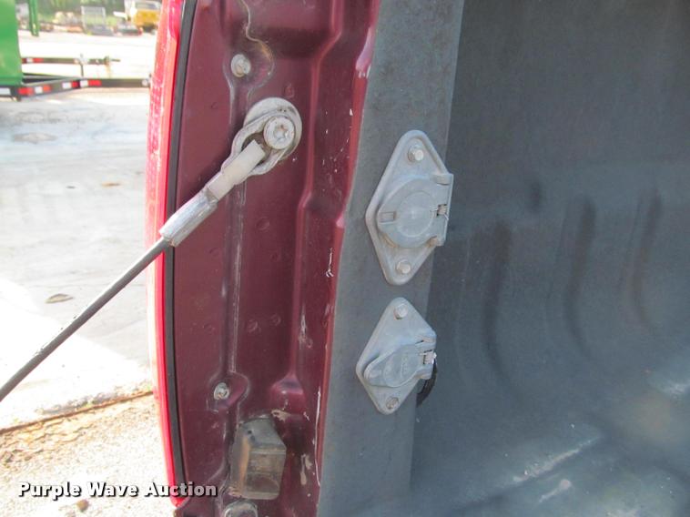 image for item J2560 2000 Ford F250 Super Duty XLT Crew Cab pickup truck