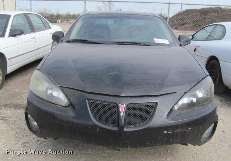 image for item J2564 2006 Pontiac Grand Prix GT