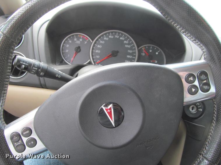 image for item J2564 2006 Pontiac Grand Prix GT