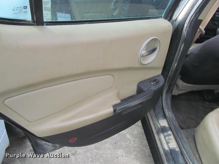 image for item J2564 2006 Pontiac Grand Prix GT