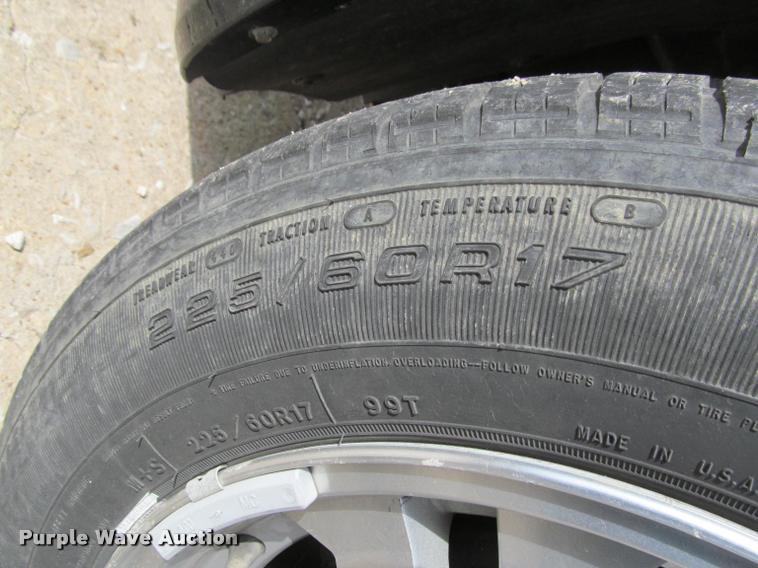 image for item J2564 2006 Pontiac Grand Prix GT