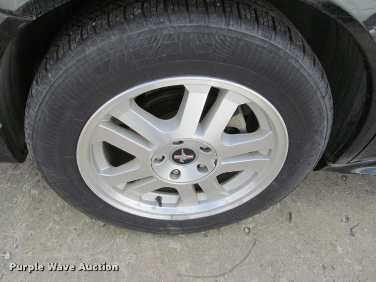 image for item J2564 2006 Pontiac Grand Prix GT