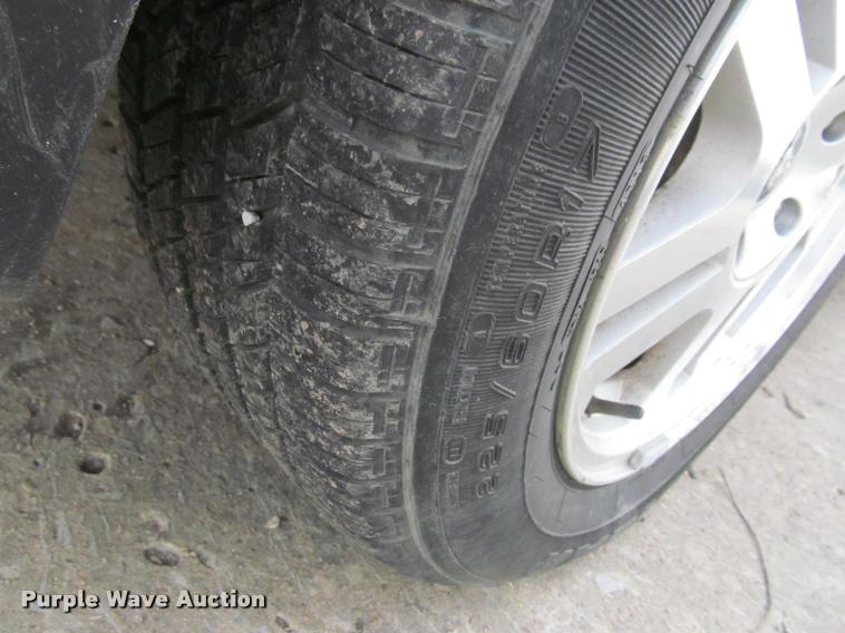 image for item J2564 2006 Pontiac Grand Prix GT