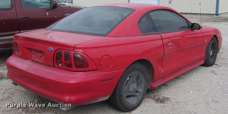 image for item J2568 1997 Ford Mustang